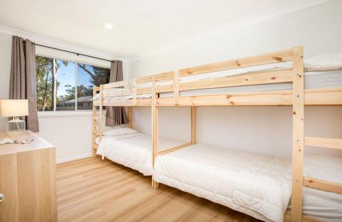 Callala Bay House | Nautilus Pet Friendly 5 Mins Walk to Bay