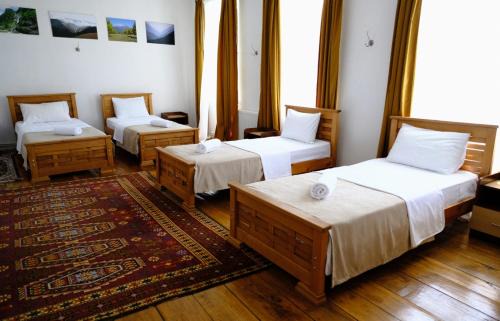 Jokolo House | Nazy's Guest House