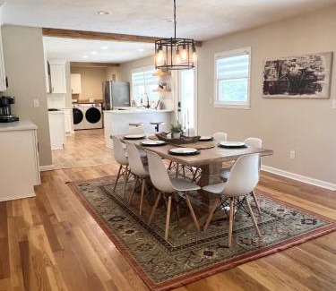 Etowah House | NC Mountain Fall Hiking Biking Waterfall Retreat Minutes to Brevard & Hendersonville