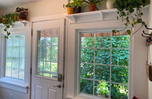 Bottineau House | NE Arts Haven in Trendy NE Minneapolis with AC, WiFi