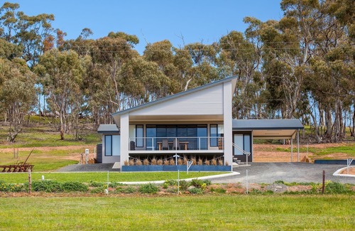 Clare Villa | Neagles Retreat Villas 1-2 bedrooms