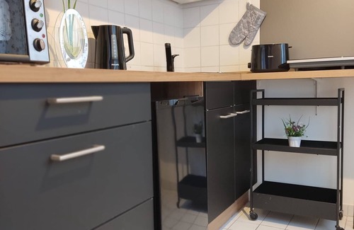 Schoenefeld Apartment | Near Airport BER/Maisonette Schönefeld for 5 persons/3 beds