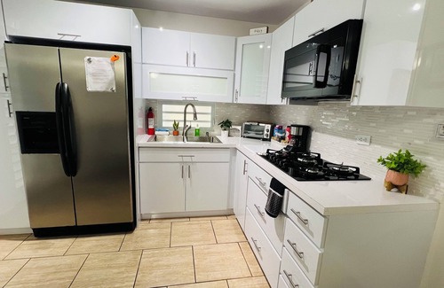 Barceloneta Apartment | Near beaches, cozy apartment 5 min from Premium Outlets and restaurants.