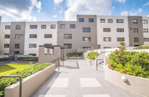 Bonnyrigg Apartment | Near by Shops Golf Club 3bed home at Bonnyrigg AC Wifi
