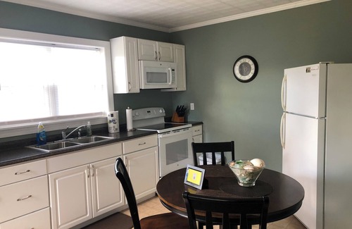 Greenbush Cottage | Near Chincoteague & Assateague IslandnCharming 2-bedroom cottage