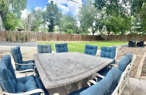 Highland Park House | Near Downtown with Huge Private Backyard w/Turf