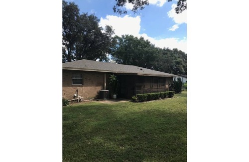 Auburndale House | Near Lake Myrtle Sports Park, Walking Distance