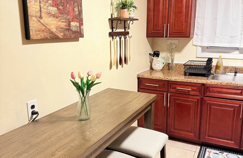 Clifton Apartment | Near MetLife/American Dream + Free Parking Incl.