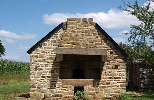 Tremblay Cottage | Near Mont St Michel Central To Many Sites of interests. Le Soleil sleeps 7/8
