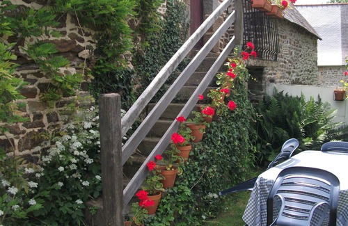 Tremblay Cottage | Near Mont St Michel Central To Many Sites of interests. Quality cottage La Lune