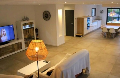 Millas Villa | Near Perpignan and the Sea, Villa With Swimming Pool, Summer Kitchen, Petanque