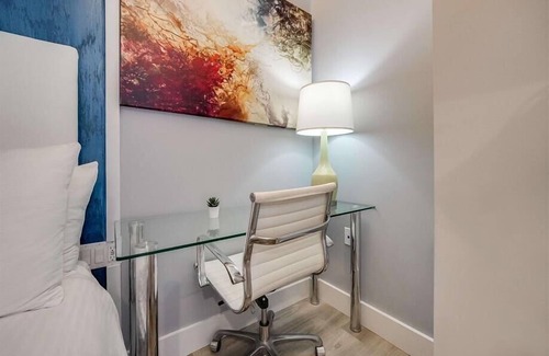 Port Morris Hotel | near Stadium Studio F Bal BR | Yoga Studio Space