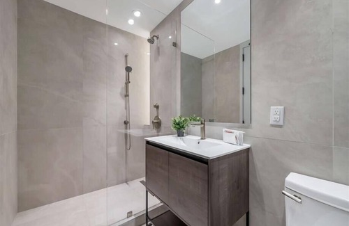 Port Morris Hotel | near Stadium Studio K Bal BR | Fitness Center