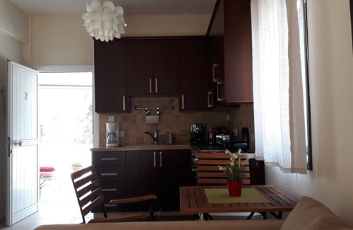 Pervolia Apartment | Near the beach Apartment with garden