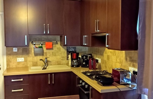 Pervolia Apartment | Near the beach Apartment with garden