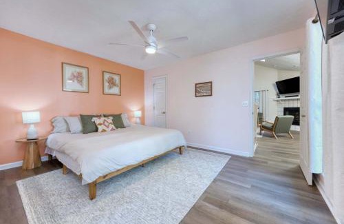 Fortson House | Near the Hospital and Dining - Sunrise Knoll Stay
