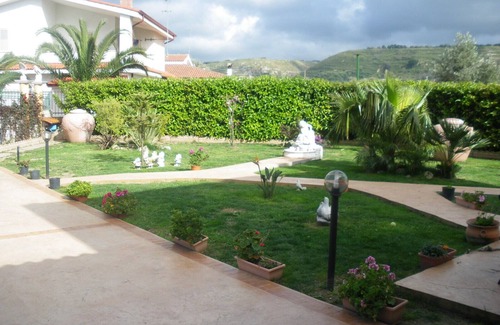 Drapia Apartment | Near Tropea, Apartment in Villa Pamela vacations, (Camelia) 4/5