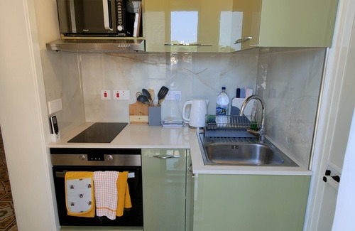 Floriana Apartment | Near Valletta - Ta' Tessie Studio Suite with open views in Floriana