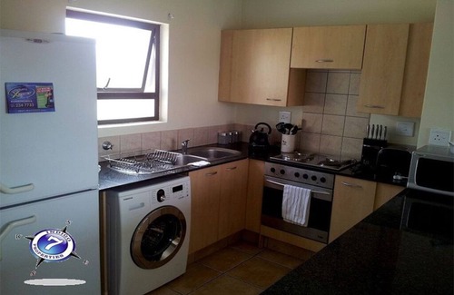 Greater Johannesburg Metropolitan Area Apartment | Neat, cosy & safe 2 bed 2 bath Sunninghill Loft!