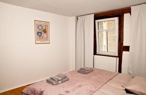 Neuenstein Apartment | Neben der Kirche