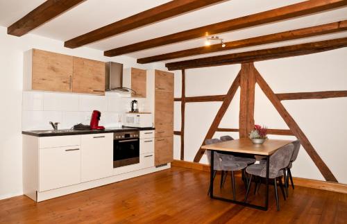 Neuenstein Apartment | Neben der Kirche