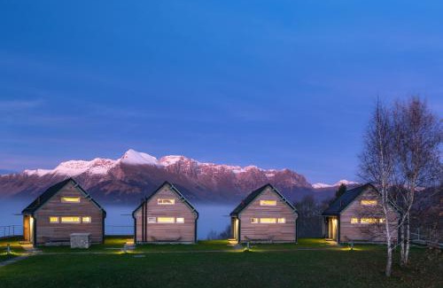 Livek Ski Chalet | Nebesa Chalets