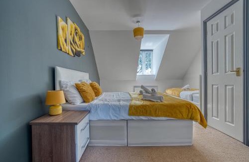 Little Hay Apartment | NEC Exhibitor Home, Stay near Birmingham Airport