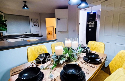 Little Hay Apartment | NEC Luxury 3BR Home w/Garden Birmingham Airport