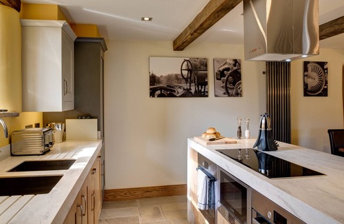 Fremington House | NEDDY HOUSE, pet friendly, character holiday cottage in Reeth