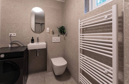 Municipality of Tilburg Apartment | Need a quiet place to recharge? This cozy room is minutes from University Tilburg and surrounded by nature. Shared kitchen, laundry, and free parking included.