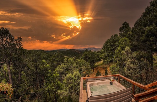Alto Cabin | Neeley Mountain House | Amazing Views, Hot Tub!