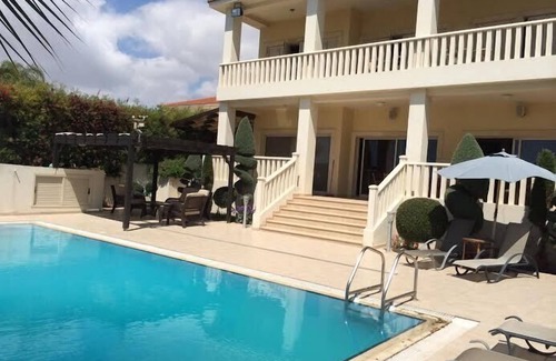 Pyla Villa | Nefeli Beach Villa, 5 Bedrooms