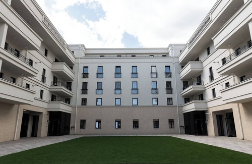 Baia Mare Apartment | Nest Inn Boucle Apartment