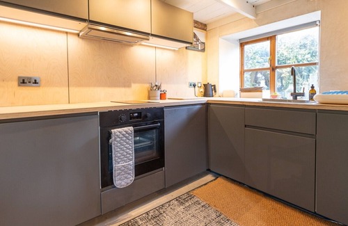 Moylegrove Cottage | Nestled in the heart of the picturesque village of Moylegrove at the northern edge of Pembrokeshire