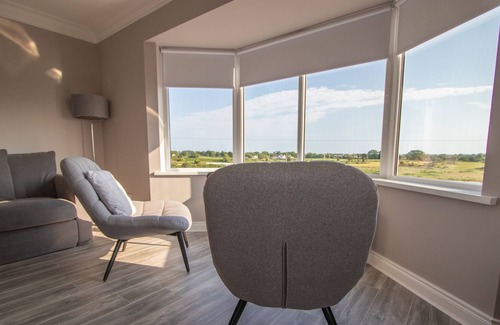 Kilkeel House | Nestled in the magnificent Mournes. 5 minutes to the beach. Countryside peace.