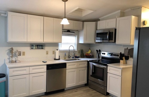 Nettles Island House | Nettles Island - The Lazy Pelican
