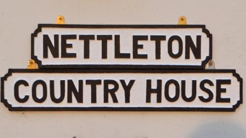 Holton Le Clay Bed & Breakfast | Nettleton Country House