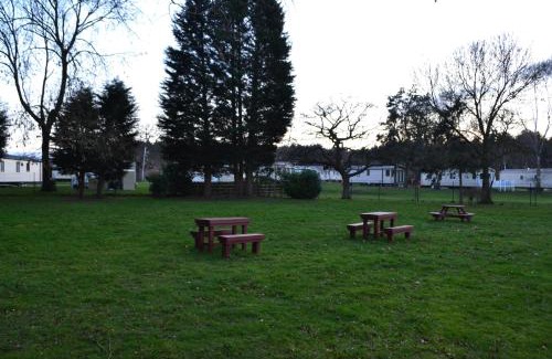 Holton Le Clay Bed & Breakfast | Nettleton Country House