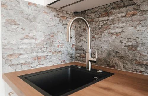 Hammerschmiede Apartment | NEU I Stilvoll I Boxspring I Smart TV I Zentral