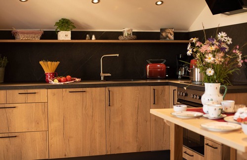 Hoslwang Apartment | Neubau - Helle und Gemütliche Fewo Waldblick