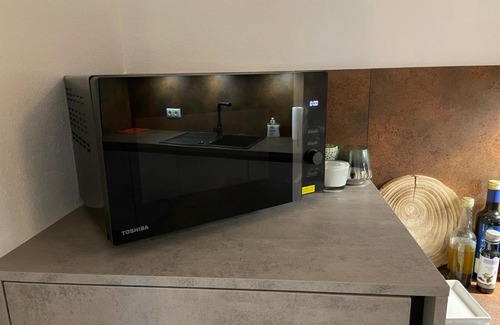 Schirmitz Apartment | Neue DG-Wohnung,riesen Balkon,Aufzug,Parkplatz,NETFLIX