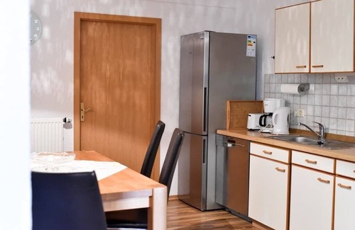 Traitsching Apartment | Neurenovierte FeWo (70qm) mit Terrasse und 2 Schlafzimmern