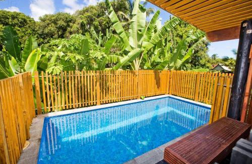 Kiikii Tapere House | Nevaeh Holiday Home plus Pool