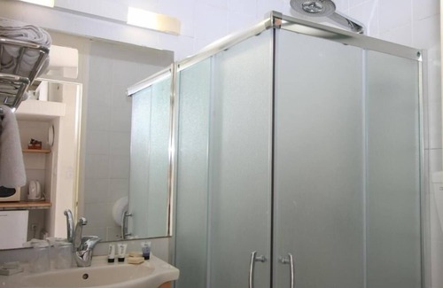 Neve Shalomm Hotel | Neve Shalom