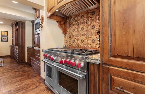 Deer Valley Condo | NEW! 1617 - Six Bedroom plus Den Lakeside