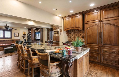 Deer Valley Condo | NEW! 1617 - Six Bedroom plus Den Lakeside