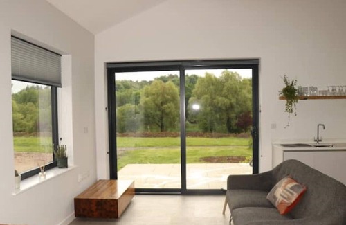 Farley Cottage | New 2 bed detached Cottage near Salisbury set in the country side
