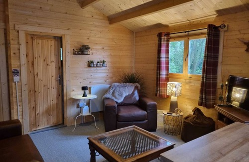 Innellan Cabin | New 2 bed Lodge near Dunoon on the Shore Front