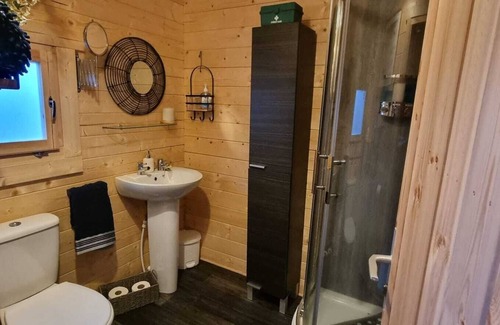 Innellan Cabin | New 2 bed Lodge near Dunoon on the Shore Front