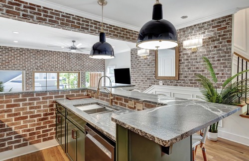 South Nashville House | New! 20 REAL Beds - 7+ Bedrooms